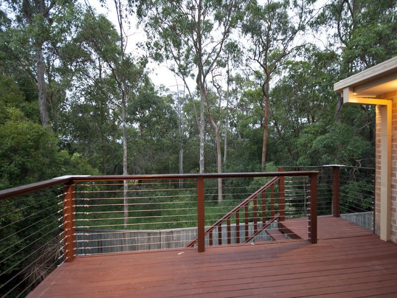 Seventeen Mile Rocks QLD 4073