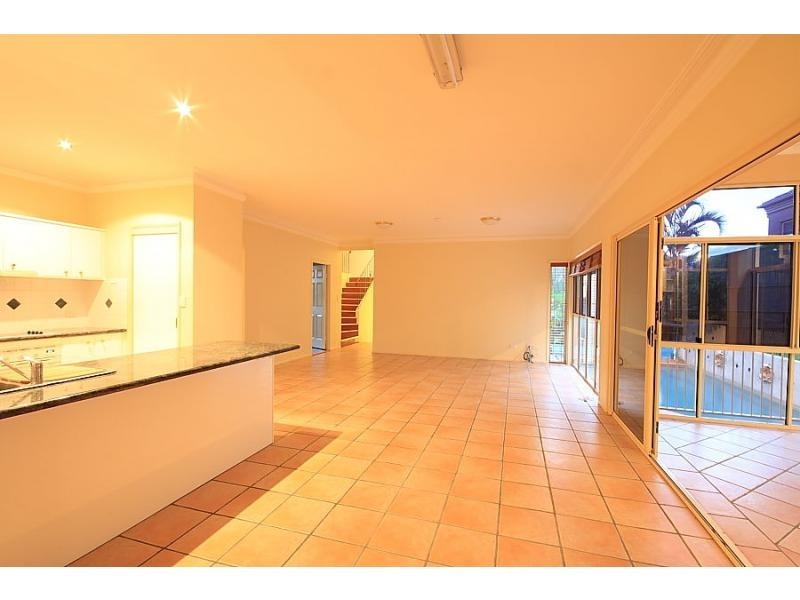 26 Mozart Place, Mount Ommaney QLD 4074