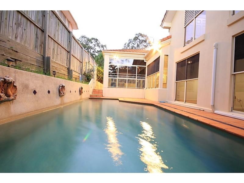 26 Mozart Place, Mount Ommaney QLD 4074