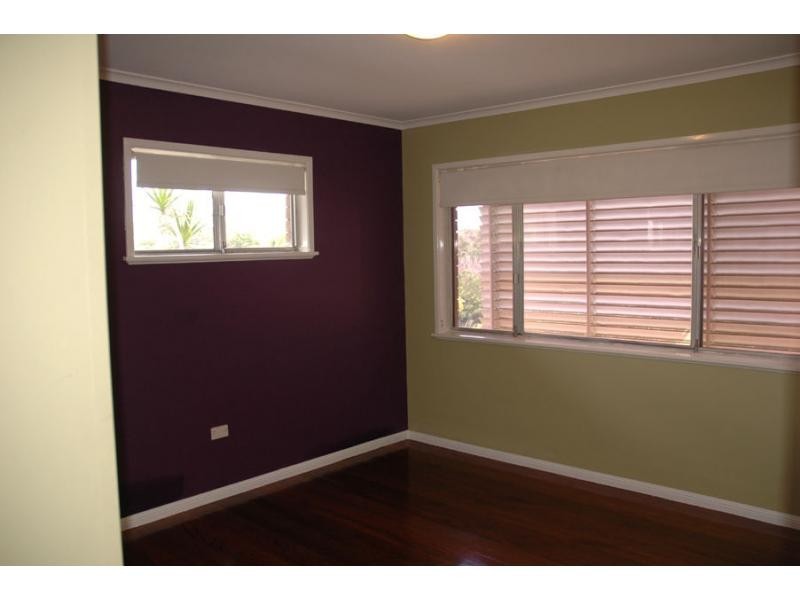 8 Tyrrell Road, Jamboree Heights QLD 4074