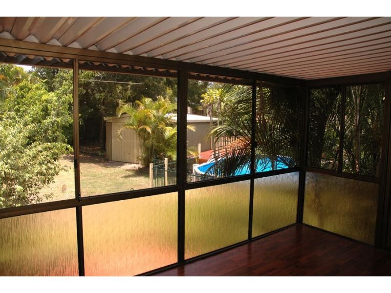 8 Tyrrell Road, Jamboree Heights QLD 4074
