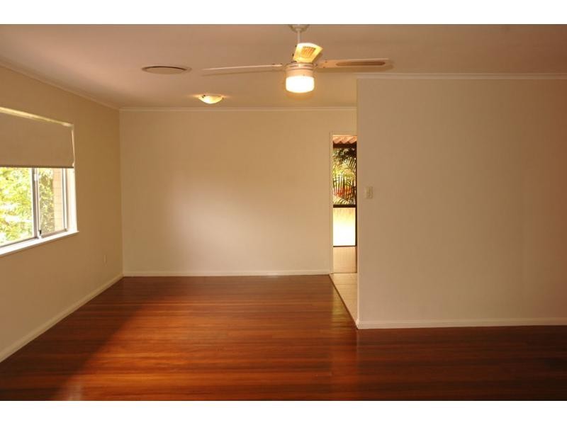 8 Tyrrell Road, Jamboree Heights QLD 4074