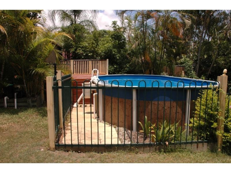 8 Tyrrell Road, Jamboree Heights QLD 4074
