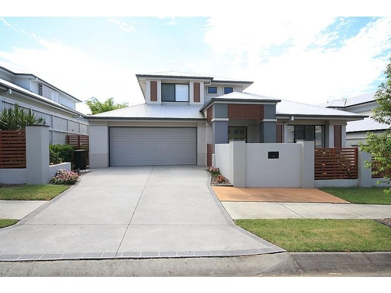 6 Central Avenue, Mount Ommaney QLD 4074