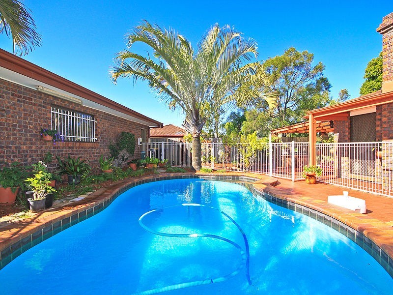 Sinnamon Park QLD 4073