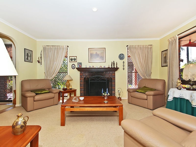 Sinnamon Park QLD 4073