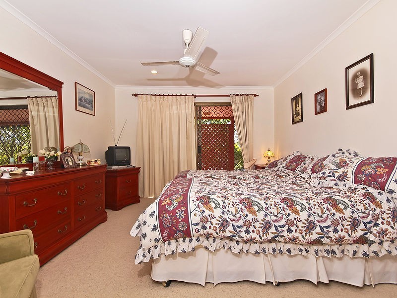 Sinnamon Park QLD 4073