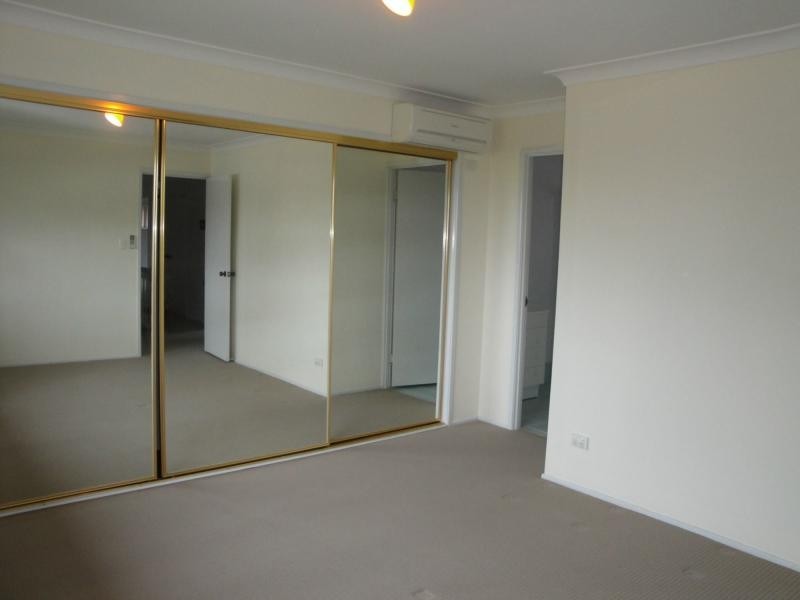 Mount Ommaney QLD 4074