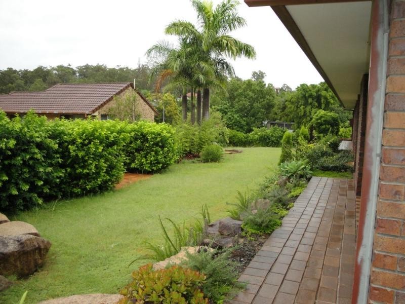 Mount Ommaney QLD 4074