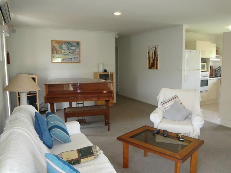 14 Harris Place, Seventeen Mile Rocks QLD 4073