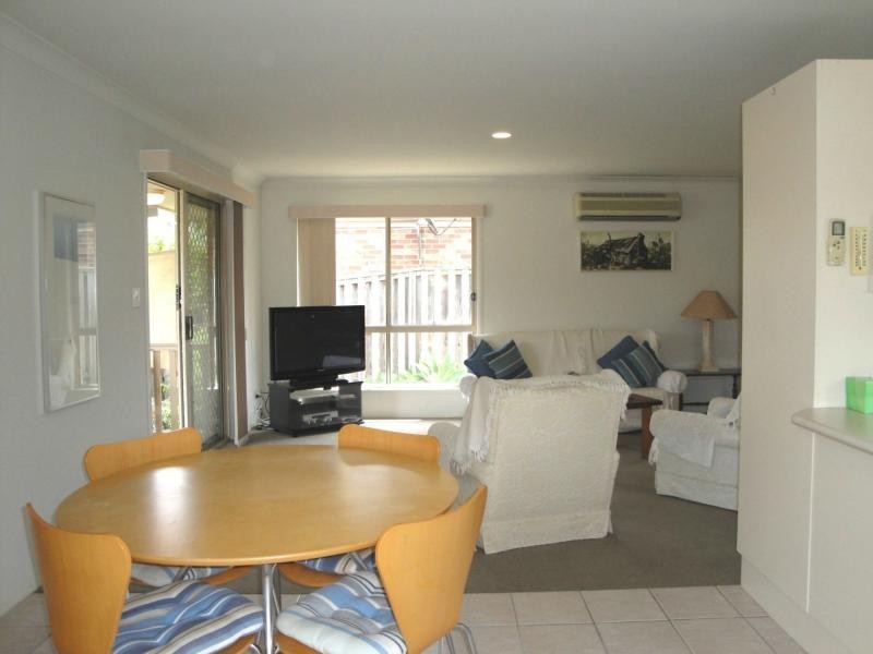 14 Harris Place, Seventeen Mile Rocks QLD 4073