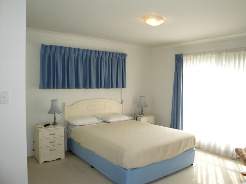 14 Harris Place, Seventeen Mile Rocks QLD 4073