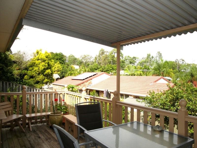 14 Harris Place, Seventeen Mile Rocks QLD 4073