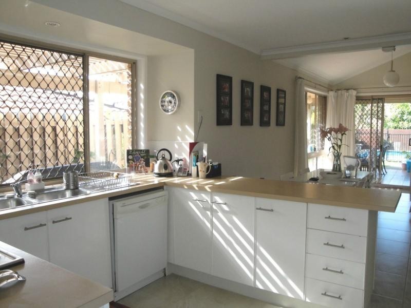 11 Blyde Street, Sinnamon Park QLD 4073