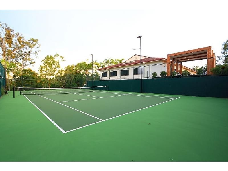 5 Evans Court, Mount Ommaney QLD 4074