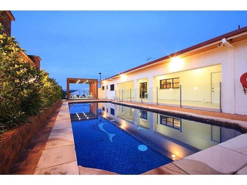 5 Evans Court, Mount Ommaney QLD 4074