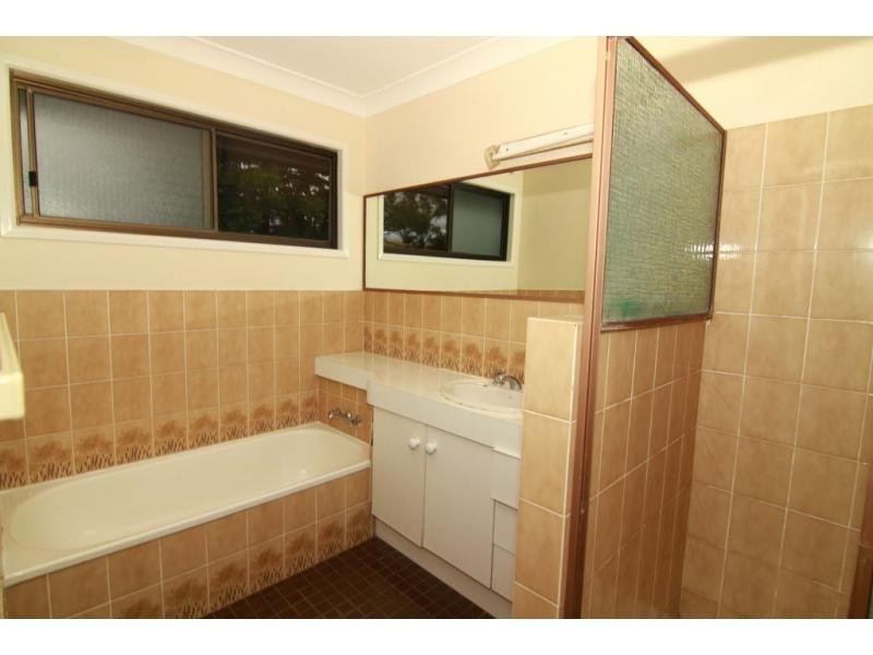 10 Sheoak Street, Middle Park QLD 4074