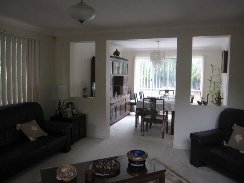 Mount Ommaney QLD 4074