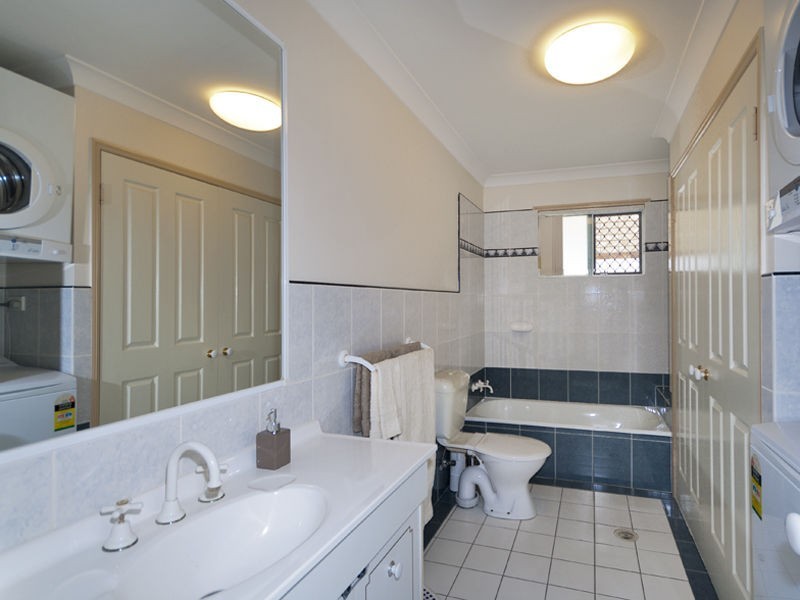 Sinnamon Park QLD 4073