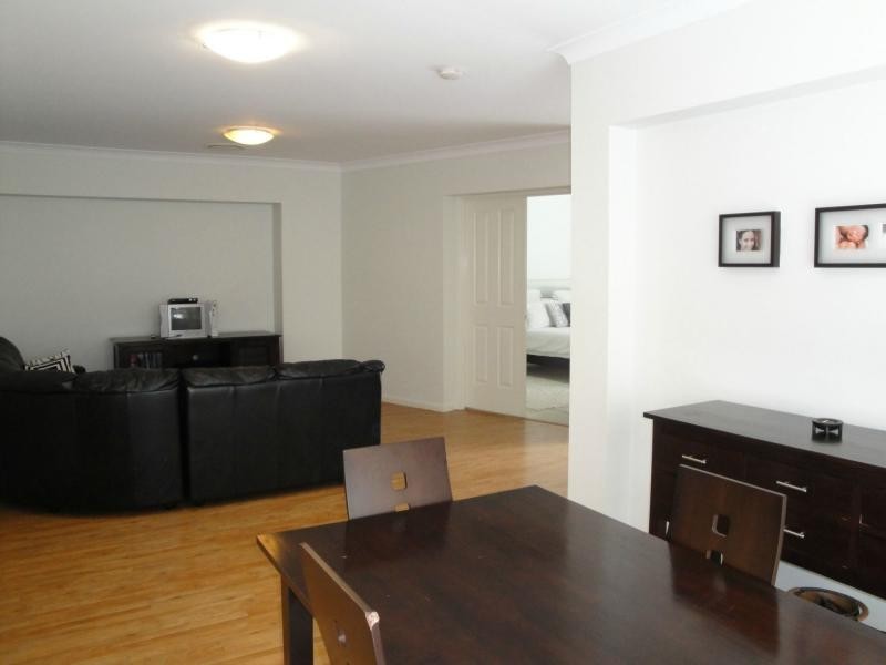 Seventeen Mile Rocks QLD 4073