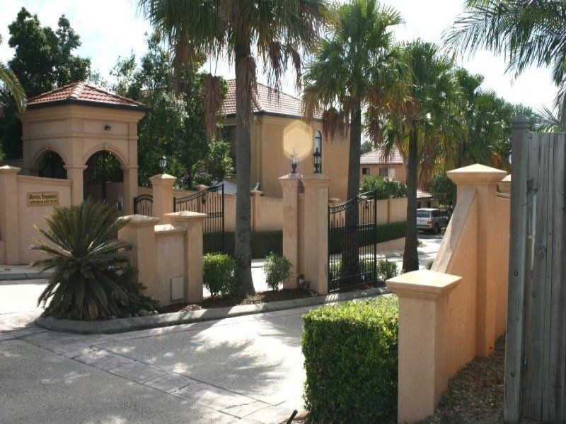 Sinnamon Park QLD 4073