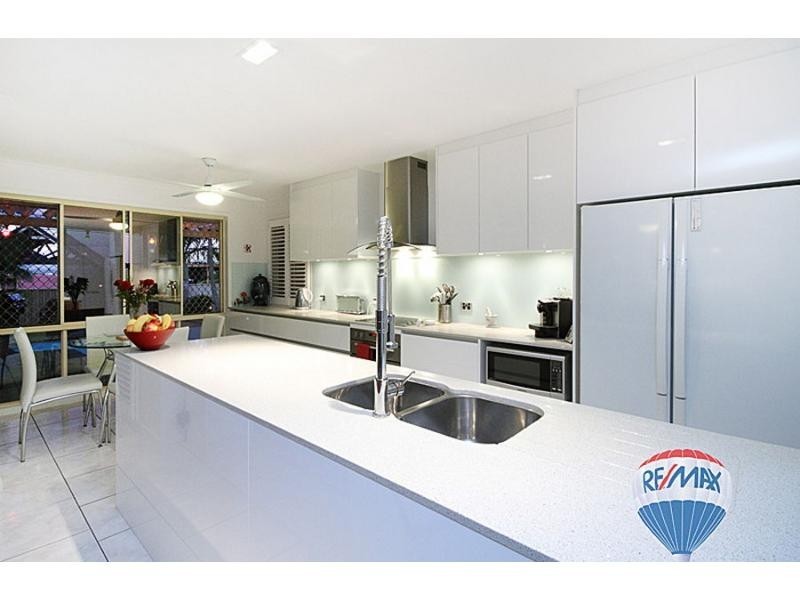 Sinnamon Park QLD 4073