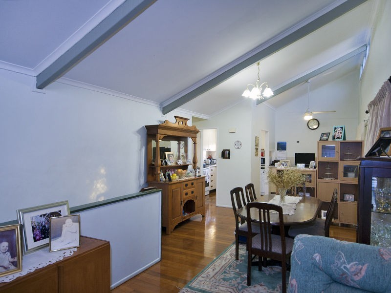 65 Dandenong Road, Jamboree Heights QLD 4074