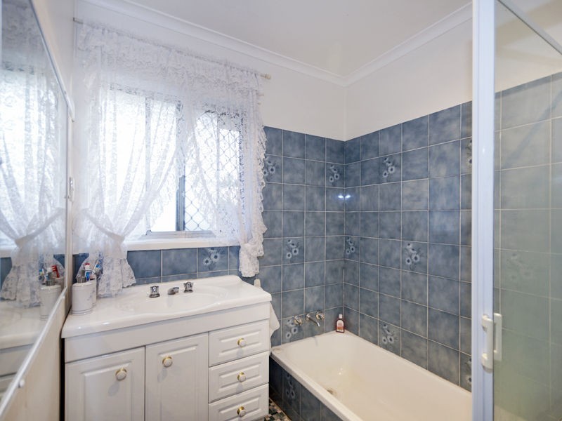 65 Dandenong Road, Jamboree Heights QLD 4074