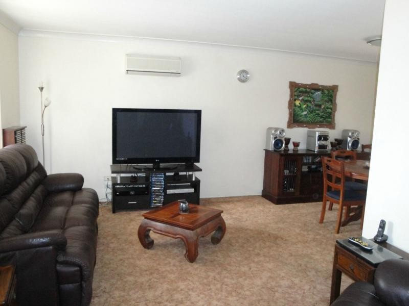 46 Brownie Street, Jamboree Heights QLD 4074