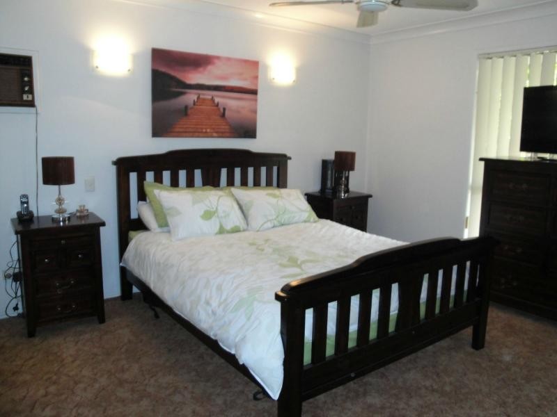 46 Brownie Street, Jamboree Heights QLD 4074