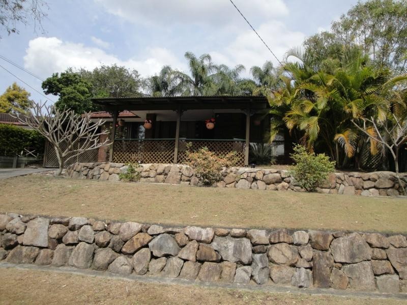46 Brownie Street, Jamboree Heights QLD 4074