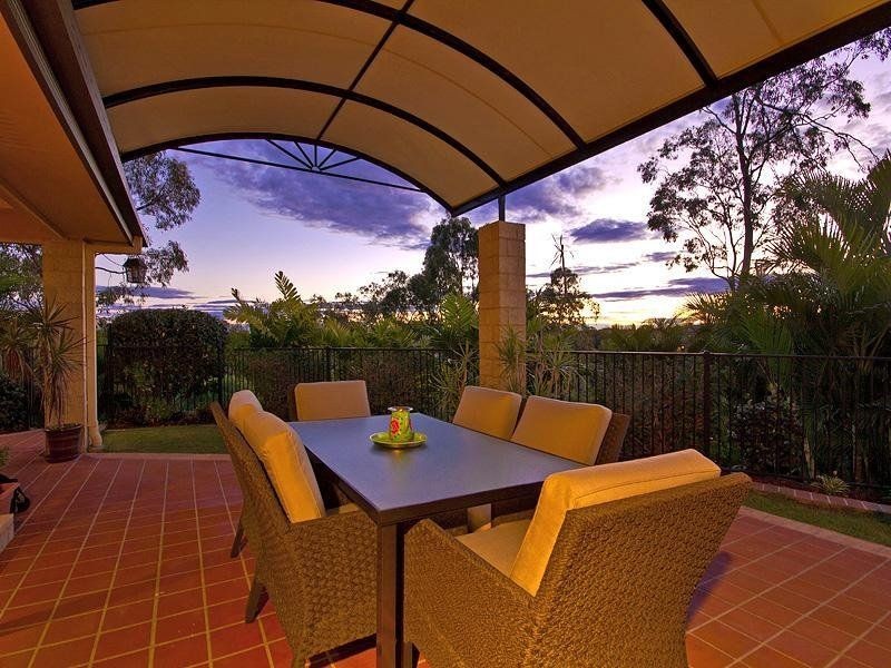 Mount Ommaney QLD 4074