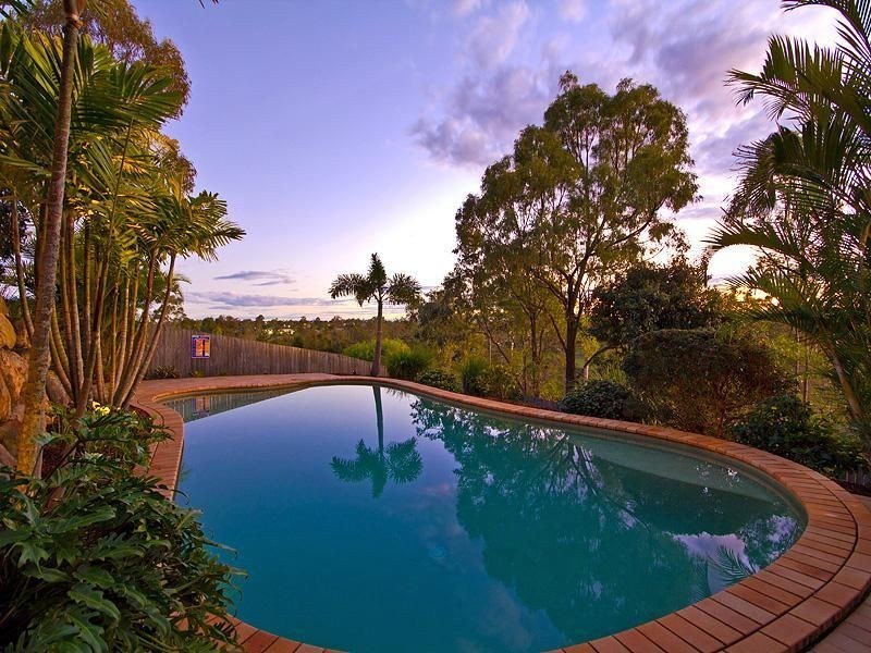 Mount Ommaney QLD 4074