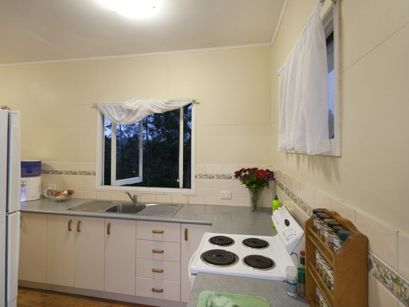 67 SEVENTEEN MILE ROCKS Road, Oxley QLD 4075