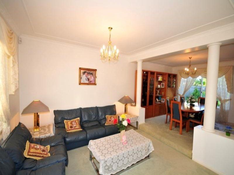 Sinnamon Park QLD 4073