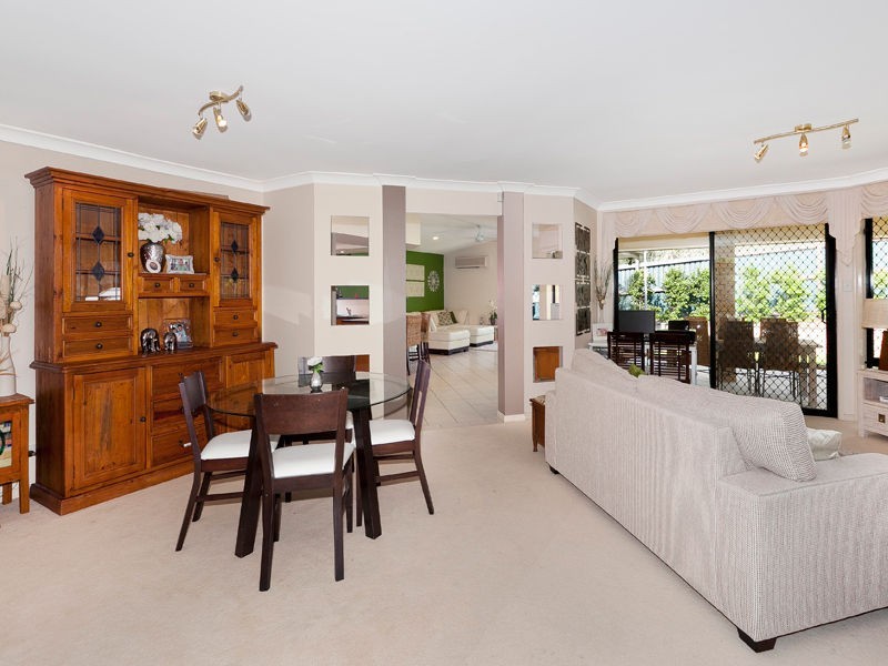Sinnamon Park QLD 4073
