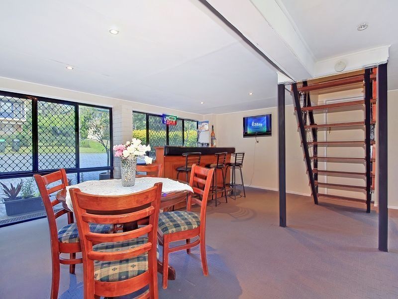 3 Pack Street, Jamboree Heights QLD 4074