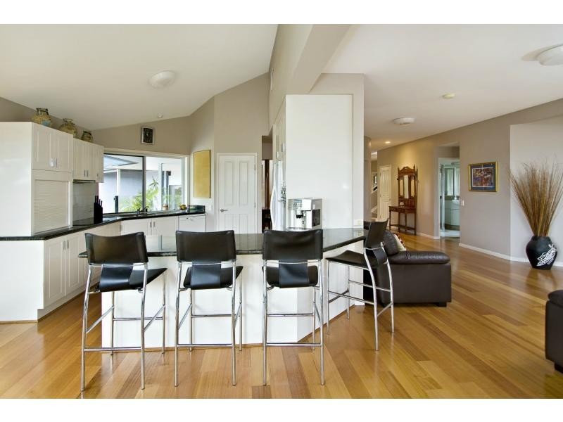 17 Cityview Road, Sinnamon Park QLD 4073