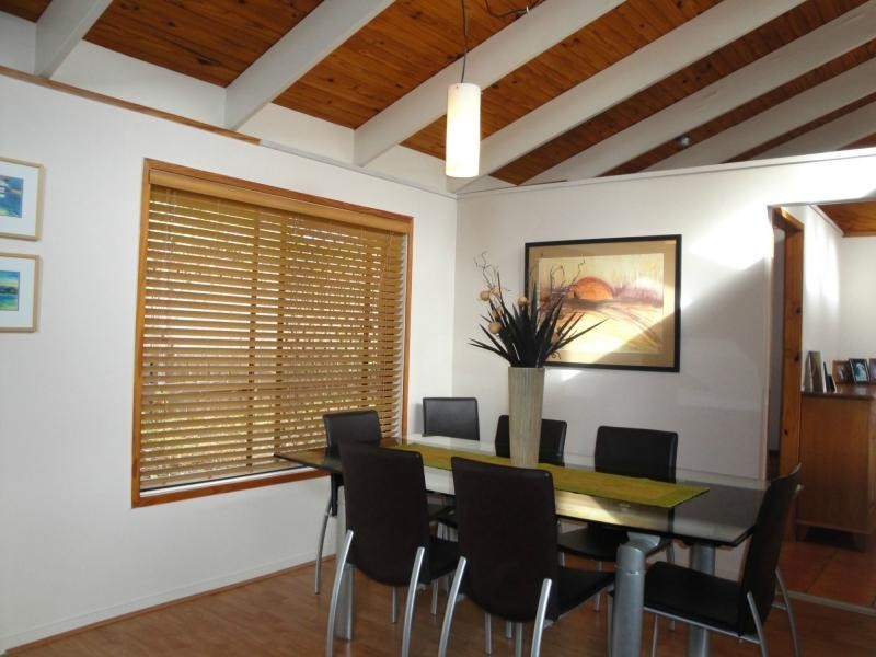 9 Kosciusko Street, Middle Park QLD 4074