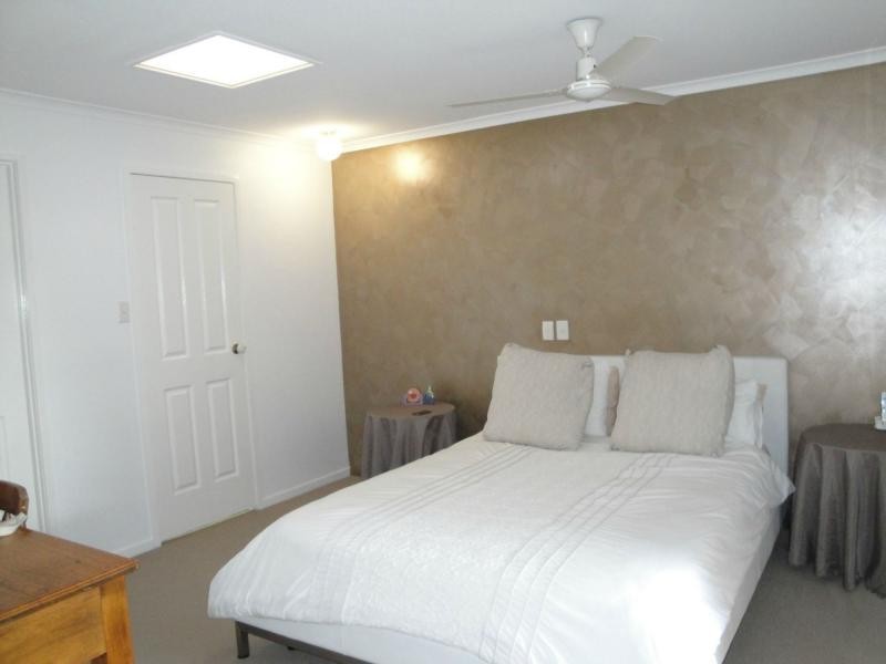 9 Kosciusko Street, Middle Park QLD 4074