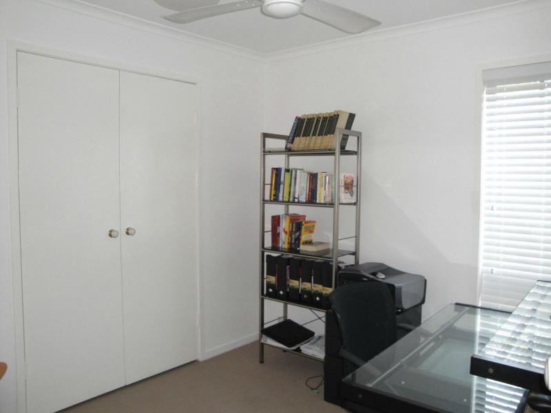 9 Kosciusko Street, Middle Park QLD 4074