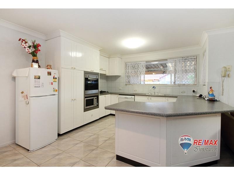 Sinnamon Park QLD 4073