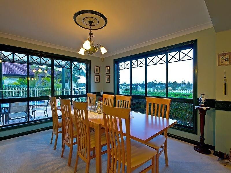 Mount Ommaney QLD 4074