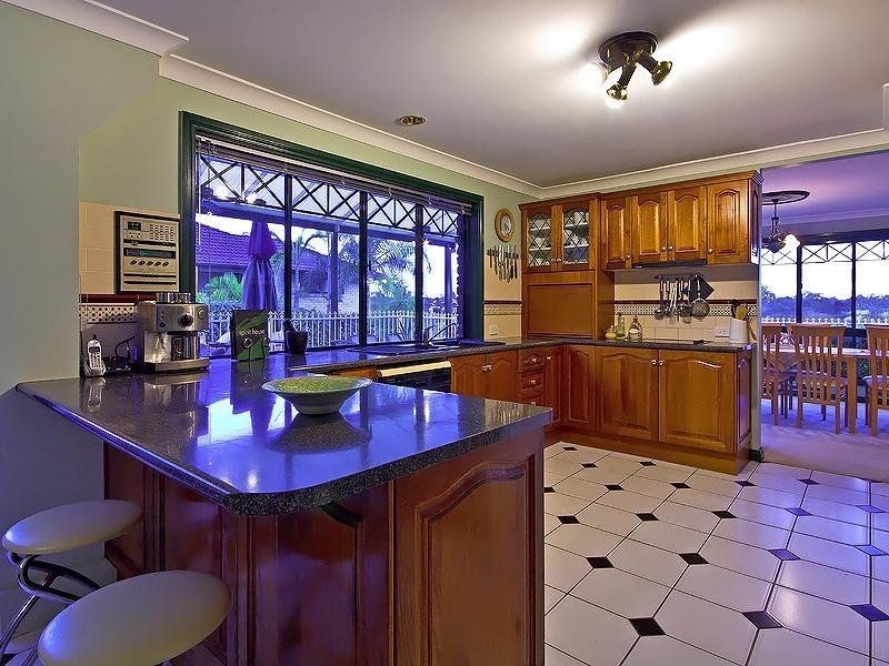 Mount Ommaney QLD 4074