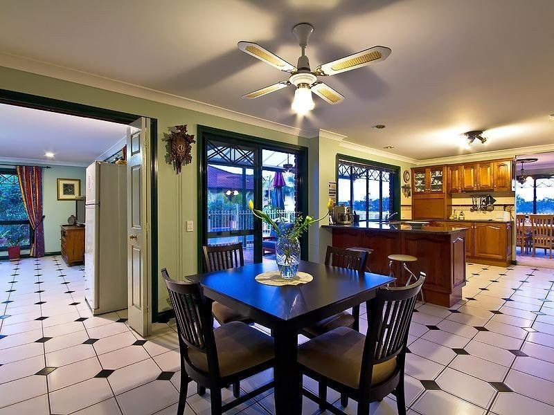 Mount Ommaney QLD 4074