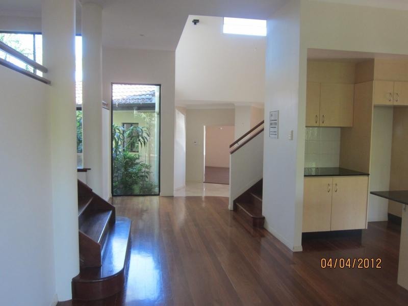 Mount Ommaney QLD 4074