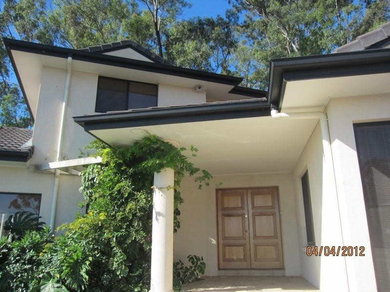 Mount Ommaney QLD 4074