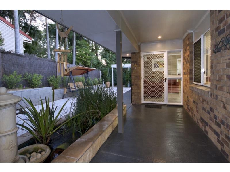 34 Leopard Tree Crescent, Sinnamon Park QLD 4073