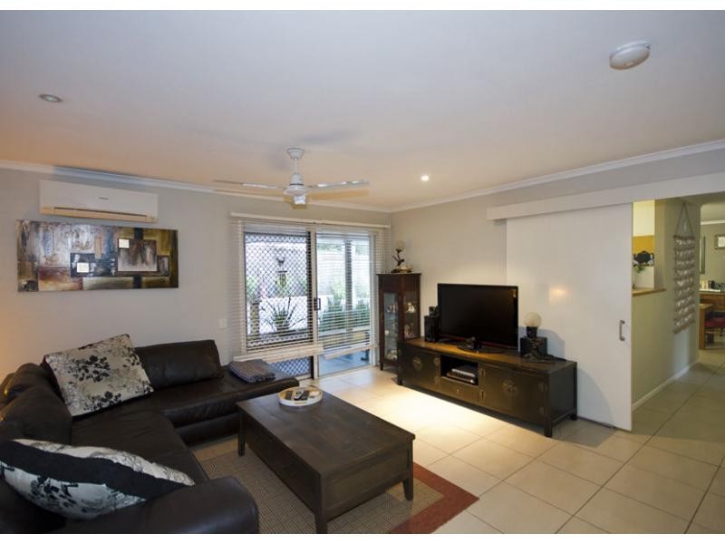 34 Leopard Tree Crescent, Sinnamon Park QLD 4073