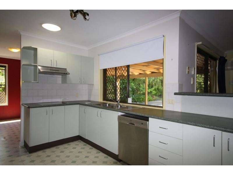 20 Loddon Street, Riverhills QLD 4074